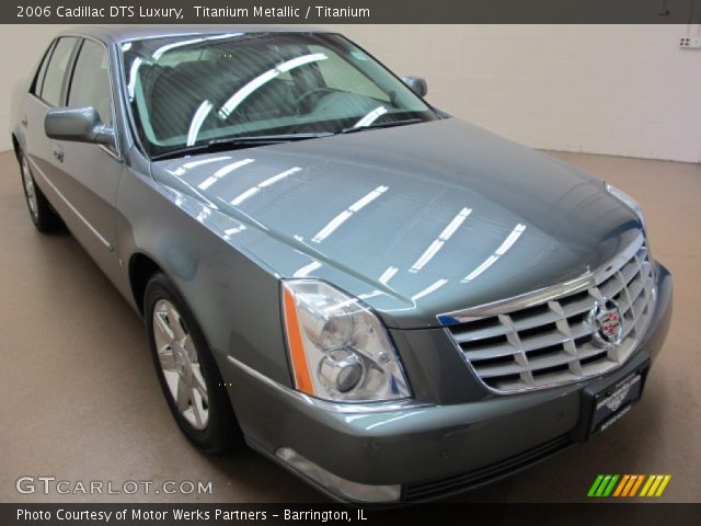 2006 Cadillac DTS Luxury in Titanium Metallic