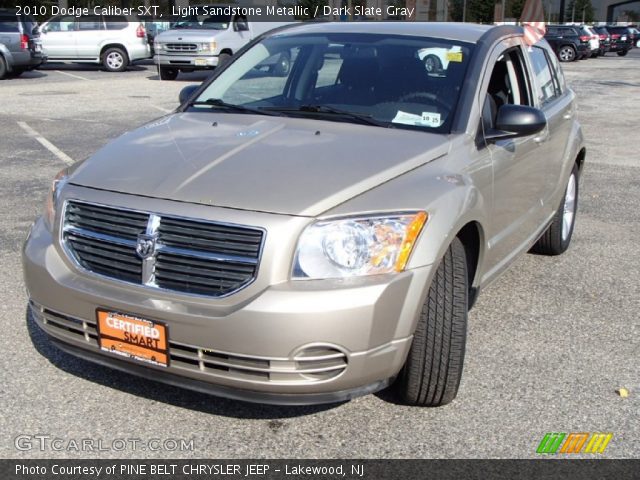 2010 Dodge Caliber SXT in Light Sandstone Metallic