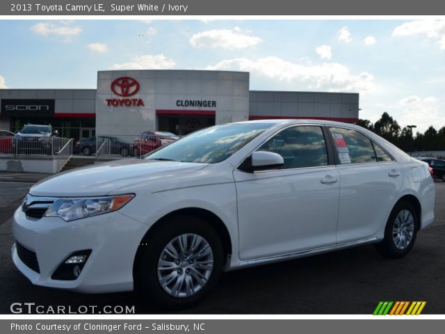 2013 Toyota Camry LE in Super White