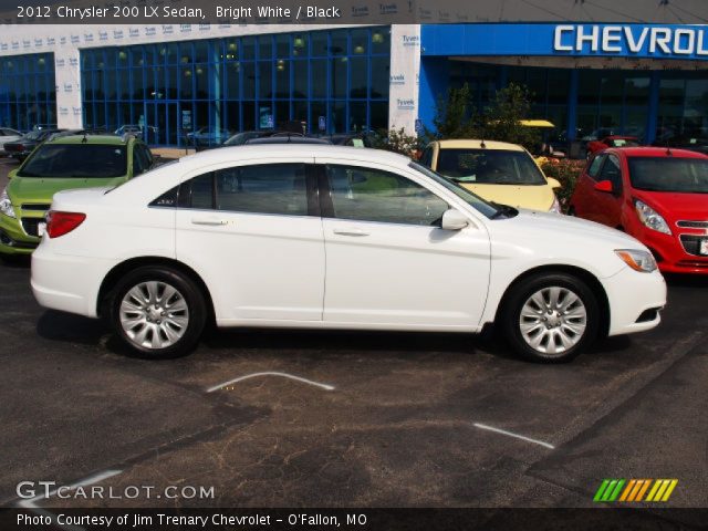 2012 Chrysler 200 LX Sedan in Bright White