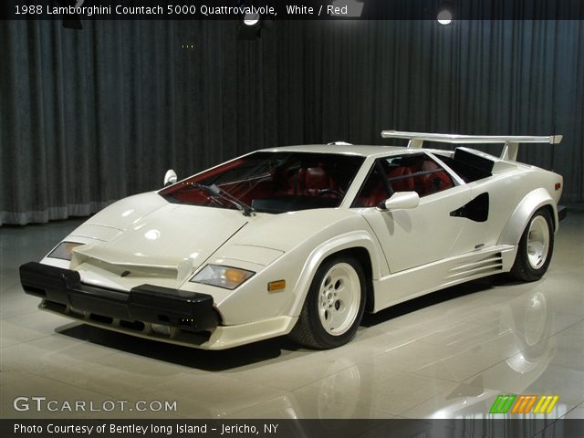 White 1988 Lamborghini Countach 5000 Quattrovalvole Red