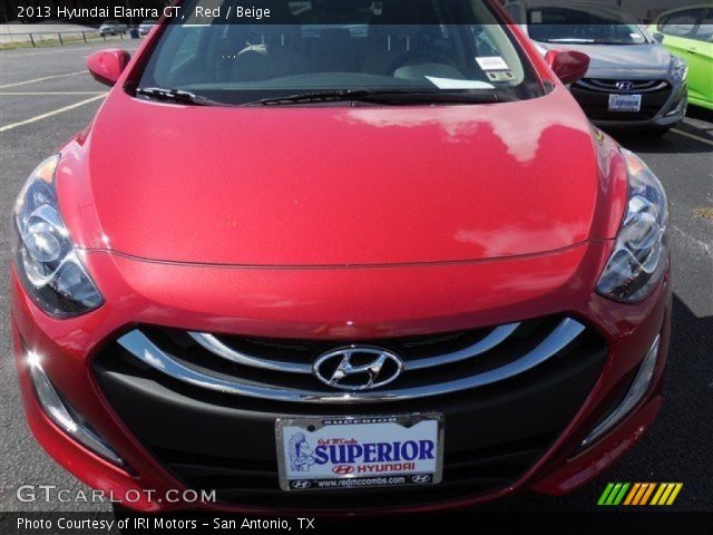 2013 Hyundai Elantra GT in Red