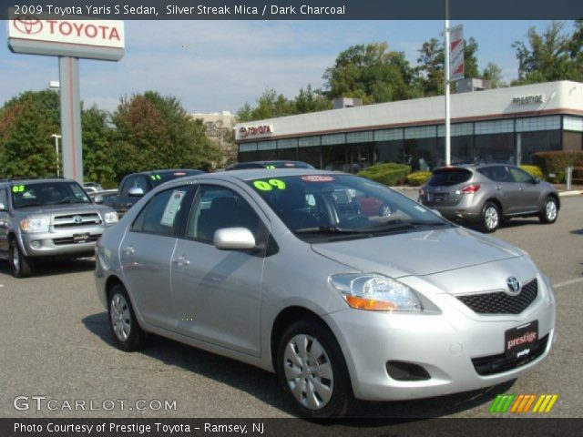 2009 Toyota Yaris S Sedan in Silver Streak Mica