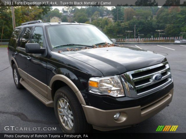 2011 Ford Expedition XLT 4x4 in Tuxedo Black Metallic