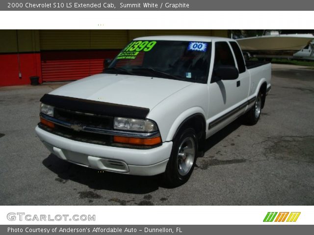 2000 Chevrolet S10 LS Extended Cab in Summit White