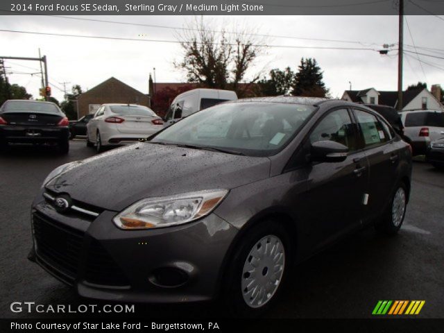 2014 Ford Focus SE Sedan in Sterling Gray