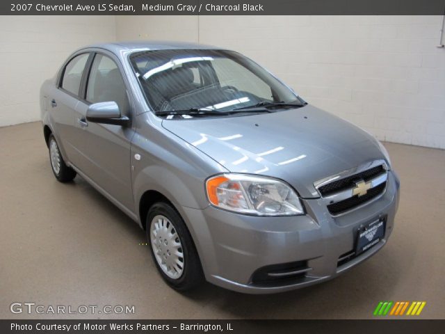 2007 Chevrolet Aveo LS Sedan in Medium Gray