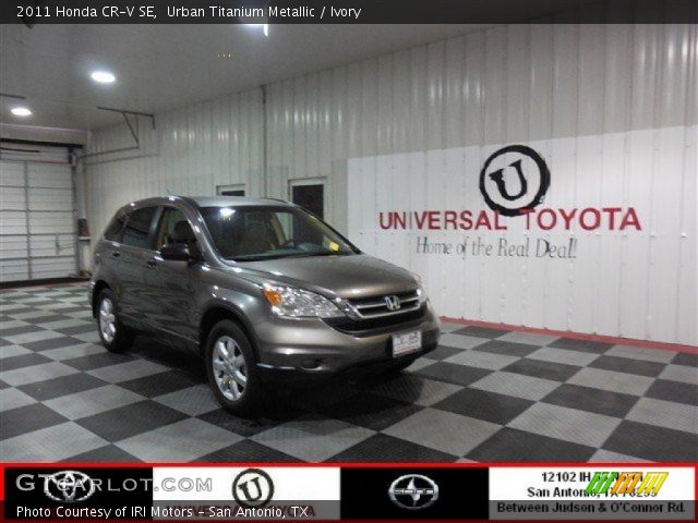 2011 Honda CR-V SE in Urban Titanium Metallic
