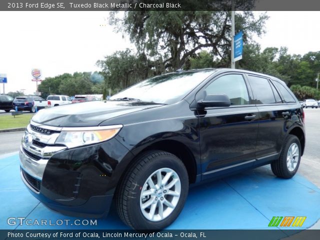 2013 Ford Edge SE in Tuxedo Black Metallic