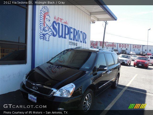 2012 Kia Sedona EX in Midnight Black
