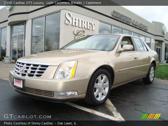 2006 Cadillac DTS Luxury in Light Cashmere Metallic