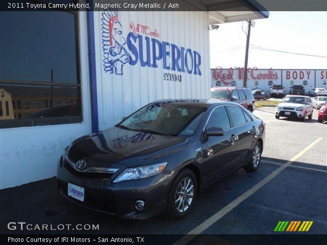 2011 Toyota Camry Hybrid in Magnetic Gray Metallic