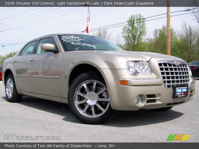2008 Chrysler 300 Limited in Light Sandstone Metallic