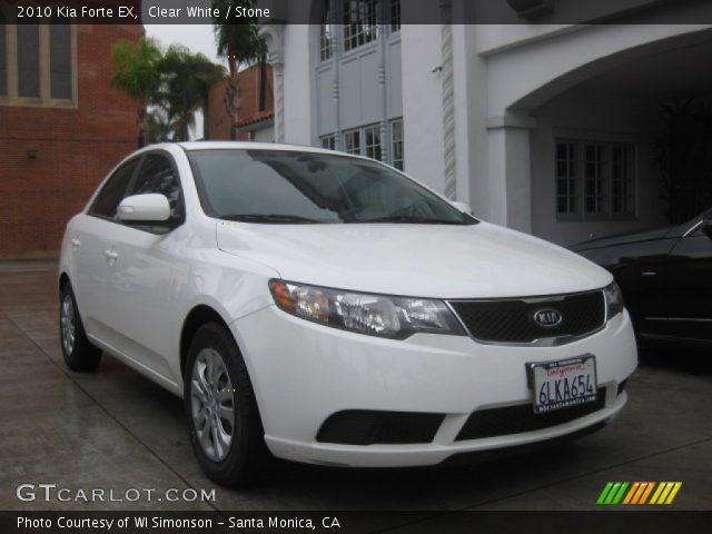 2010 Kia Forte EX in Clear White
