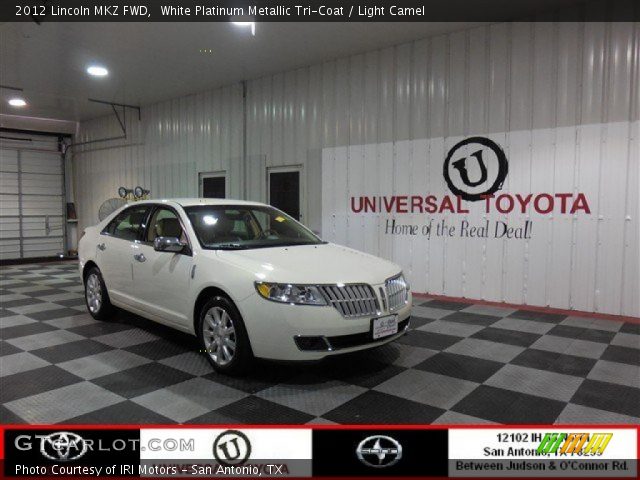 2012 Lincoln MKZ FWD in White Platinum Metallic Tri-Coat