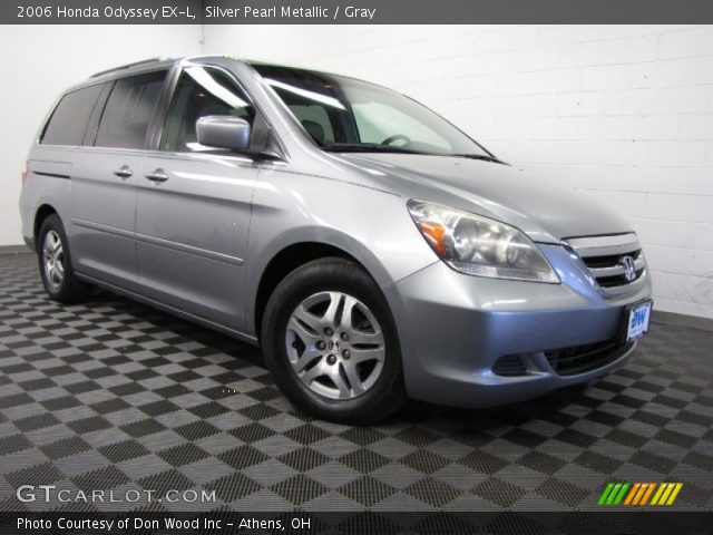2006 Honda Odyssey EX-L in Silver Pearl Metallic