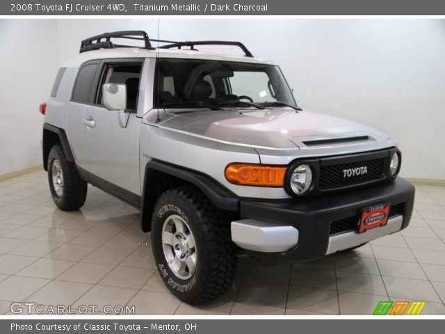 2008 Toyota FJ Cruiser 4WD in Titanium Metallic