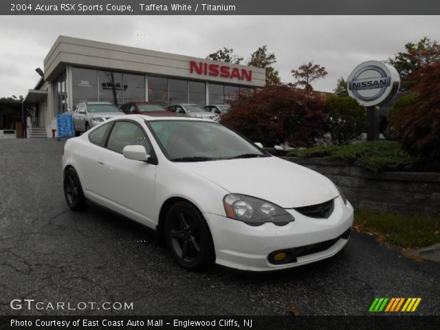 2004 Acura RSX Sports Coupe in Taffeta White