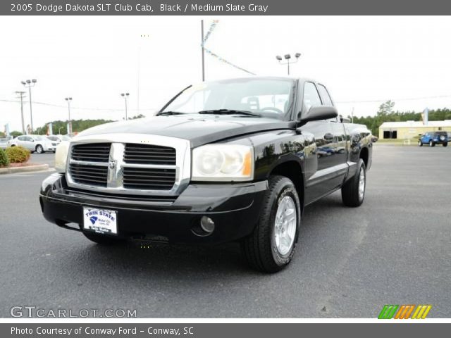2005 Dodge Dakota SLT Club Cab in Black