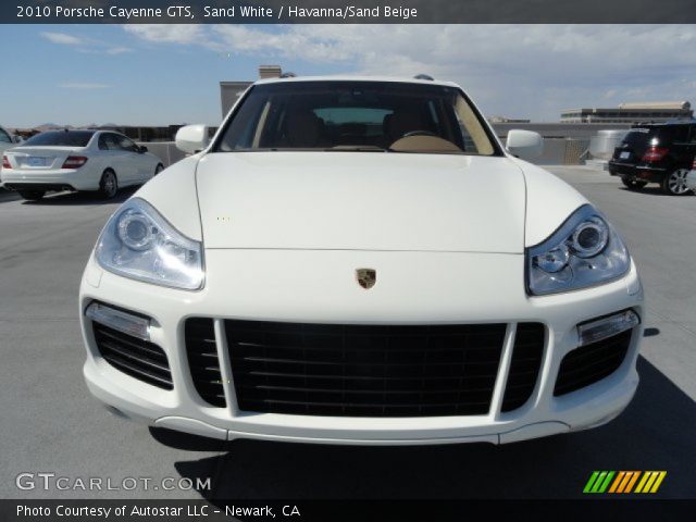 2010 Porsche Cayenne GTS in Sand White