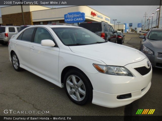 2008 Toyota Camry SE in Super White