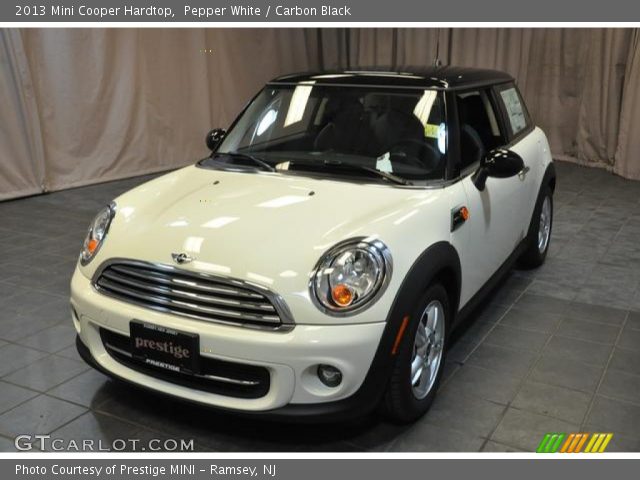 2013 Mini Cooper Hardtop in Pepper White