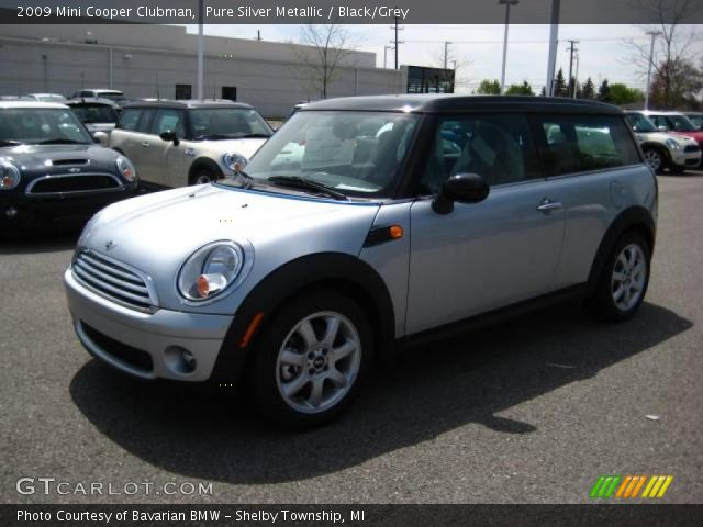 2009 Mini Cooper Clubman in Pure Silver Metallic