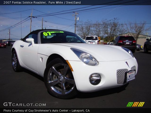 2007 Pontiac Solstice Roadster in Pure White