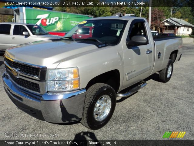 2007 Chevrolet Silverado 2500HD LT Regular Cab in Silver Birch Metallic