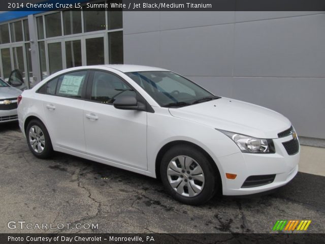 2014 Chevrolet Cruze LS in Summit White