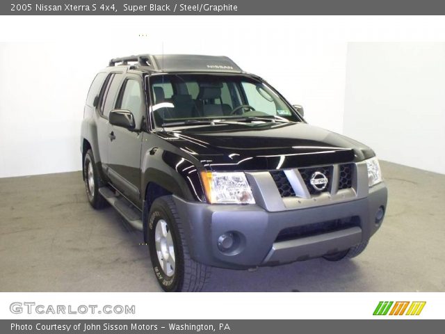 2005 Nissan Xterra S 4x4 in Super Black