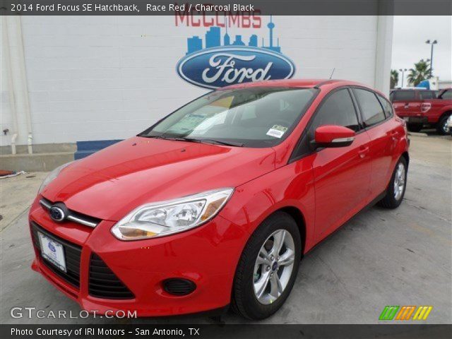 2014 Ford Focus SE Hatchback in Race Red