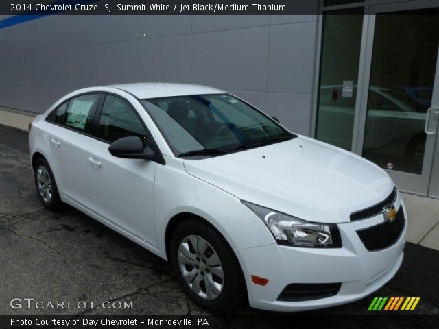 2014 Chevrolet Cruze LS in Summit White