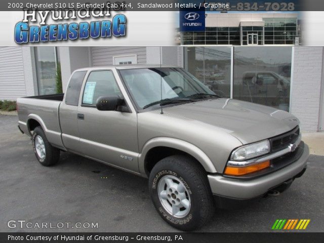 2002 Chevrolet S10 LS Extended Cab 4x4 in Sandalwood Metallic