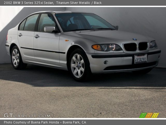 2002 BMW 3 Series 325xi Sedan in Titanium Silver Metallic