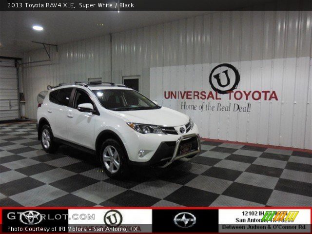 2013 Toyota RAV4 XLE in Super White