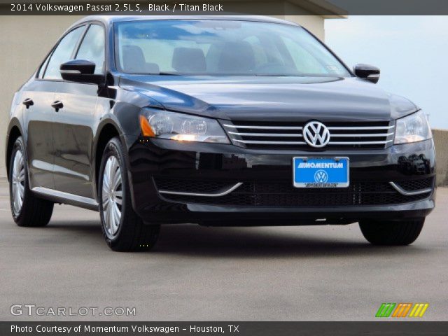 2014 Volkswagen Passat 2.5L S in Black