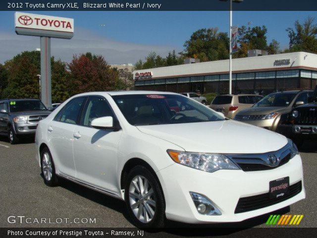 2012 Toyota Camry XLE in Blizzard White Pearl