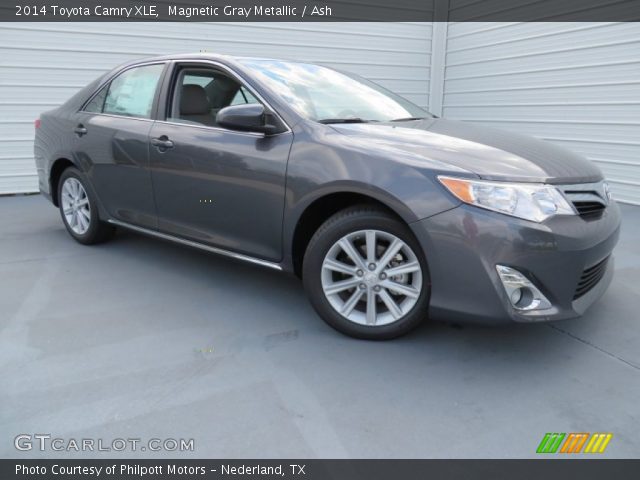 2014 Toyota Camry XLE in Magnetic Gray Metallic