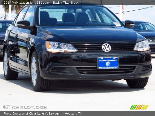 2014 Volkswagen Jetta SE Sedan in Black