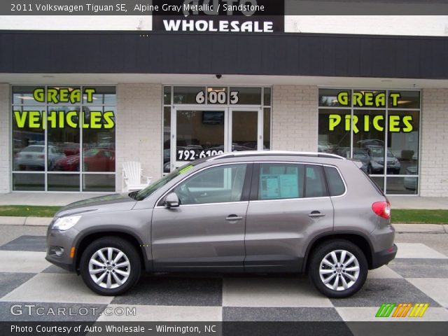 2011 Volkswagen Tiguan SE in Alpine Gray Metallic