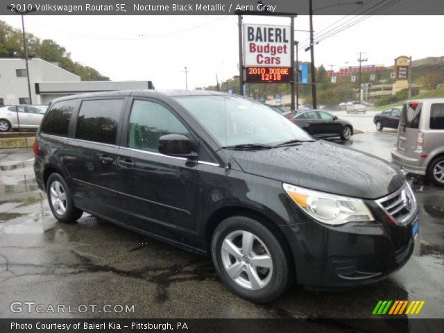 2010 Volkswagen Routan SE in Nocturne Black Metallic