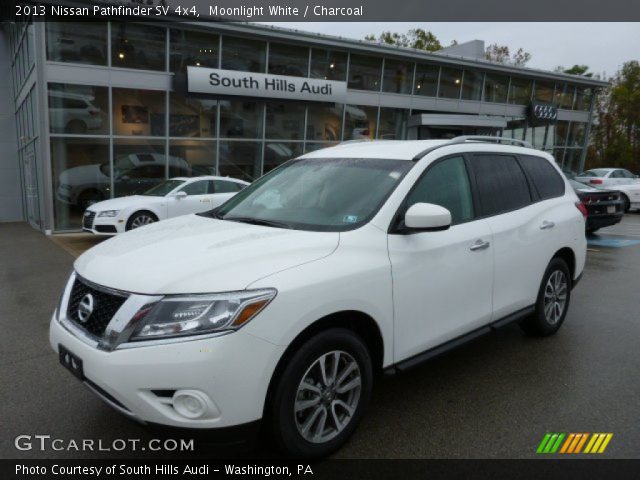 2013 Nissan Pathfinder SV 4x4 in Moonlight White