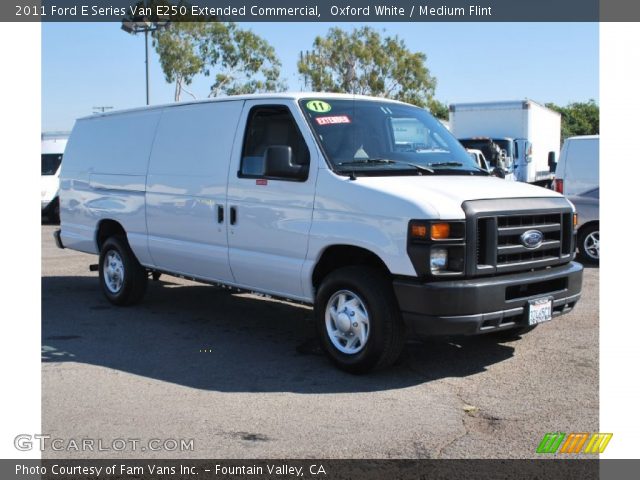 2011 Ford E Series Van E250 Extended Commercial in Oxford White