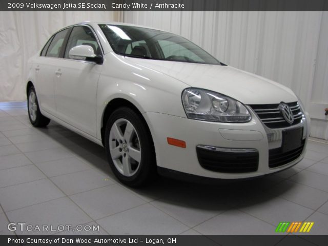 2009 Volkswagen Jetta SE Sedan in Candy White