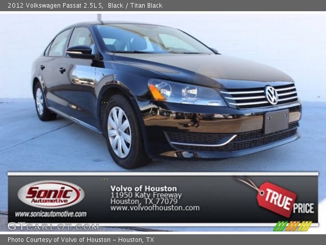 2012 Volkswagen Passat 2.5L S in Black