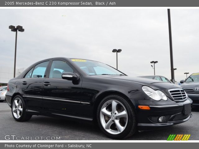 2005 Mercedes-Benz C 230 Kompressor Sedan in Black