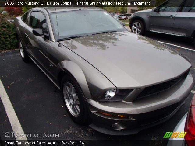 2005 Ford Mustang GT Deluxe Coupe in Mineral Grey Metallic