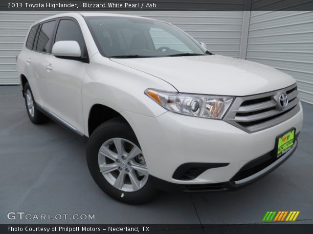 2013 Toyota Highlander  in Blizzard White Pearl