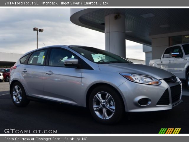 2014 Ford Focus SE Hatchback in Ingot Silver